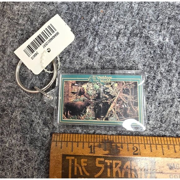 Bass Pro Shops Outdoor World Keychain - Picture 2 of 4
